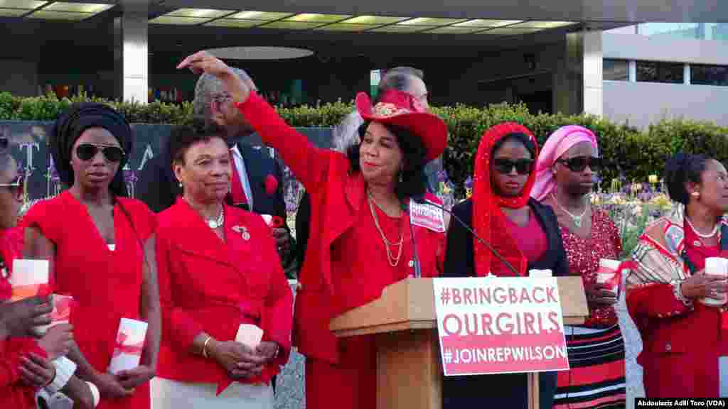 Yar Majalisar Wakilan Amurka Frederica Wilson a taron bikin tunawa da yan matan Chibok da aka sace shekaru biyu da suka gabata. 
