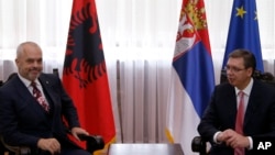 Premijer Albanije i predsednik Srbije na jednom od ranijih sastanka u Beogradu, Foto: (ilustracija) AP Photo/Darko Vojinovic
