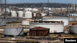 Las exportaciones petroleras, la principal fuente de ingresos de Venezuela, cayeron un 32% en 2019 a un promedio anual de 956,000 bpd hasta noviembren.