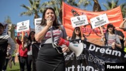 El fallo del juez federal de distrito de Washington, John Bates, es el más severo de los tres que se han emitido contra los esfuerzos de la administración Trump para acabar con el programa de Acción Diferida para Llegados en la Infancia.
