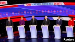 Los seis candidatos demócratas que buscan llegar a las elecciones de noviembre en Estados Unidos, enfilaron sus herramientas con tal de mostrar su mejor fórmula.