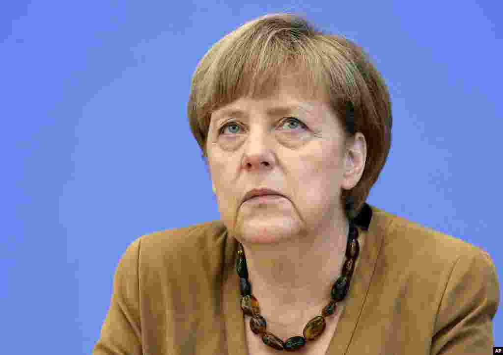 German Chancellor Angela Merkel: ``We need to start an independent investigation as quickly as possible. A ceasefire is needed for that and it's important that those responsible are bought to justice. There are many indications that the plane was shot down, so we have to take things very seriously. (I am making) a very clear call for the Russian president and government to make their contribution to bringing about a political solution.''