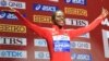 L'athèle kényane, Agnes Tirop, sur le podium pour la médaille de bronze, à Doha, le 29 septembre 2019.