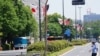 日本政府部门所在地-东京霞关的街头周六披上日美国旗迎接特朗普