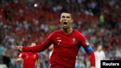 Christiano Ronaldo célèbre l'un de ses buts contre l'Espagne, Russie le 15 juin 2018