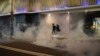 Hong Kong: Policía dispara gas lacrimógeno a manifestantes 