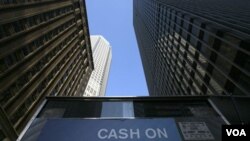 Los grandes bancos de inversión llegaron a operar con capitales 40 veces superiores a los que realmente tenían en existencia.