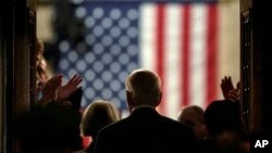 ARCHIVO: El presidente de EEUU, Joe Biden, llega para pronunciar su discurso sobre el Estado de la Nación en una sesión conjunta del Congreso en el Capitolio, el 7 de febrero de 2023, en Washington.