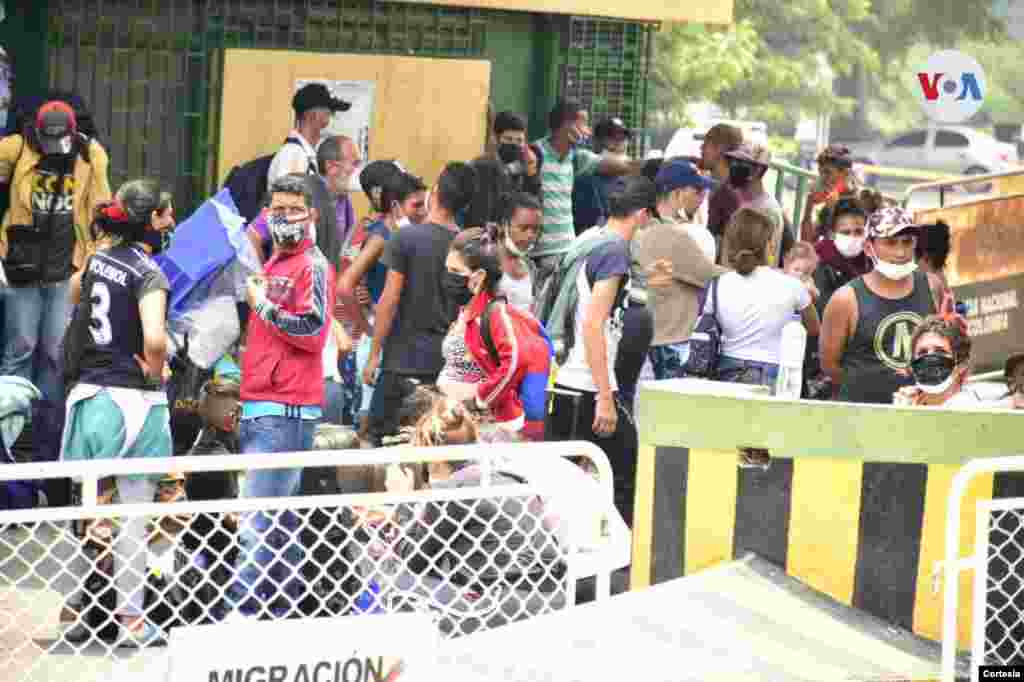 Según cifras de esta entidad, más de 1 millón 825 mil venezolanos estarían radicados en Colombia, con corte más reciente del pasado 29 de febrero de 2020.