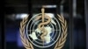 Logo en la sede de la Organización Mundial de la Salud (OMS) antes de una reunión del comité de emergencia sobre el nuevo coronavirus en Ginebra, Suiza. 