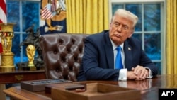 Президент Дональд Трамп. Овальный кабинет, Белый дом. Февраль 2025 г.