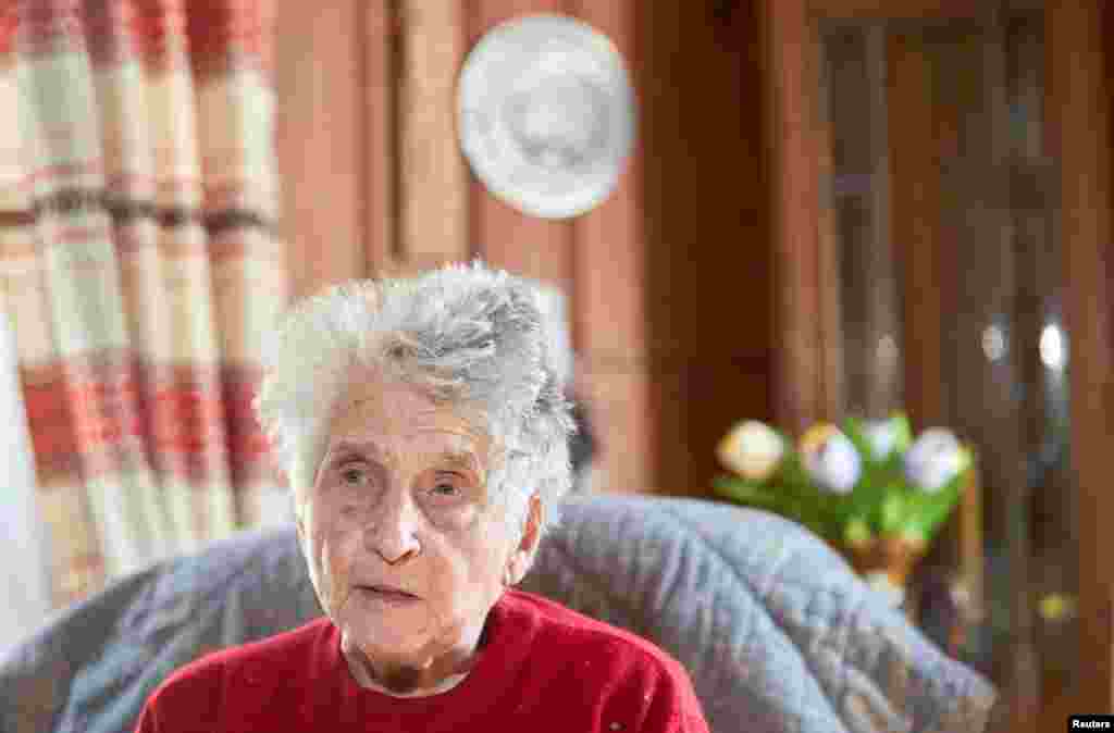 Gertrude Fatton, es otra paciente sobreviviente al coronavirus, ella fue hospitalizada en Suiza, en la ciudad de Le Locle, fue dada de alta tras su recuperación. su caso se registró en marzo 27 de 2020.