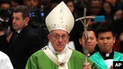 Le pape François lors d'une messe au Vatican, 14 janvier 2018.