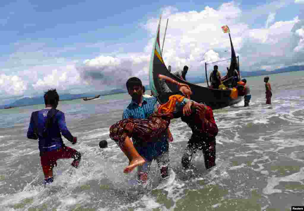 Bangladeshda Myanmadan qochqinlar oqib kelmoqda