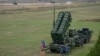 Доставлення в Україну п'ятьох установок Patriot значно посилило б її обороноздатність, а оголошення про це було одним з успіхів саміту НАТО, вважає Джон Гербст, експерт Атлантичної ради. На фото – система Patriot під час навчань у Румунії, 15 листопада 2023 року. AFP