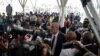 El designado primer ministro de Haití, Ariel Henry, llega a la ceremonia nacional en el panteón que guarda los restos del asesinado presidente Jovenel Moise en Puerto Príncipe, el 20 de julio de 2021.