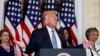 Trump acusa a autoridades sanitarias de boicotear desarrollo de una vacuna