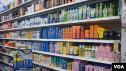 La falta de confianza de consumidores todavía afecta el mercado, la industria y el comercio internacional.