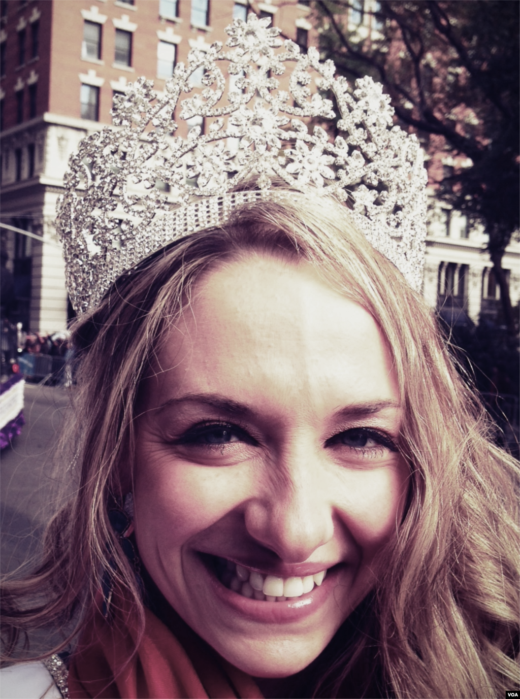 Ms. Veteran America, Allaina Guitron, a 13-year active duty Army sergeant, rode a prominent float in NYC's Veterans Day parade as part of her job to help bring public awareness to the plight of America's 35,000 female veterans. Photo: A. Phillips/VOA