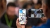 Фото: Apple iPhone 15 Pro на виставці в Каліфорнії, 12 вересня 2023 року. (Photo by Nic Coury / AFP)