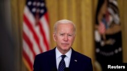 El presidente de Estados Unidos, Joe Biden, habla sobre las sanciones a Rusia en el Salón Este de la Casa Blanca en Washington, Estados Unidos, el 15 de abril de 2021. 