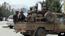Pripadnici specijalnih jedinica Talibana stižu na aerodrom Hamid Karzai nakon povlačenja vojske SAD, u Kabulu, Avganistan, 31. avgusta 2021.