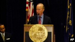 美国印第安纳州州长米奇·丹尼尔斯