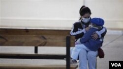 Temen que las bajas temperaturas registradas en la región facilite la propagación del virus, aunque en Chile y Argentina dijeron que los casos graves van en retroceso.