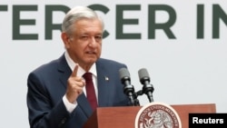 Guzmán presuntamente les dijo a sus familiares que quiere que el dinero se destine a las empobrecidas comunidades indígenas de México.