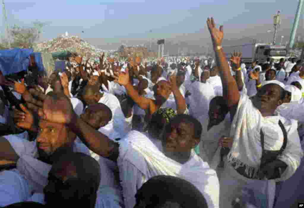 Alhazai sun taru kusa da birnin Makka mai tsari a Saudiya 