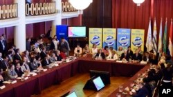 Para menteri kesehatan menghadiri KTT yang membahas soal penyebaran virus Zika di gedung Mercosur, Montevideo, Uruguay (3/2). 