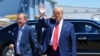Presiden AS Donald Trump didampingi Jaksa Agung Texas Ken Paxton (kiri) di Dallas, Texas, 11 Juni 2020. (Foto: Nicholas Kamm / AFP)
