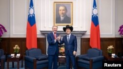 Prezidaantii Taayiwaan Lai Ching-te Jiloota Yunaayitid Isteetis Waliin wal argan