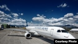 Avion kompanije "Montenegro arlines" na aerodromu u Podgorici