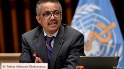 ARCHIVO - El director general de la OMS, Tedros Adhanom Ghebreyesus, en reunión informativa de la agencia desde su sede en Ginebra. Abril 12 de 2021.