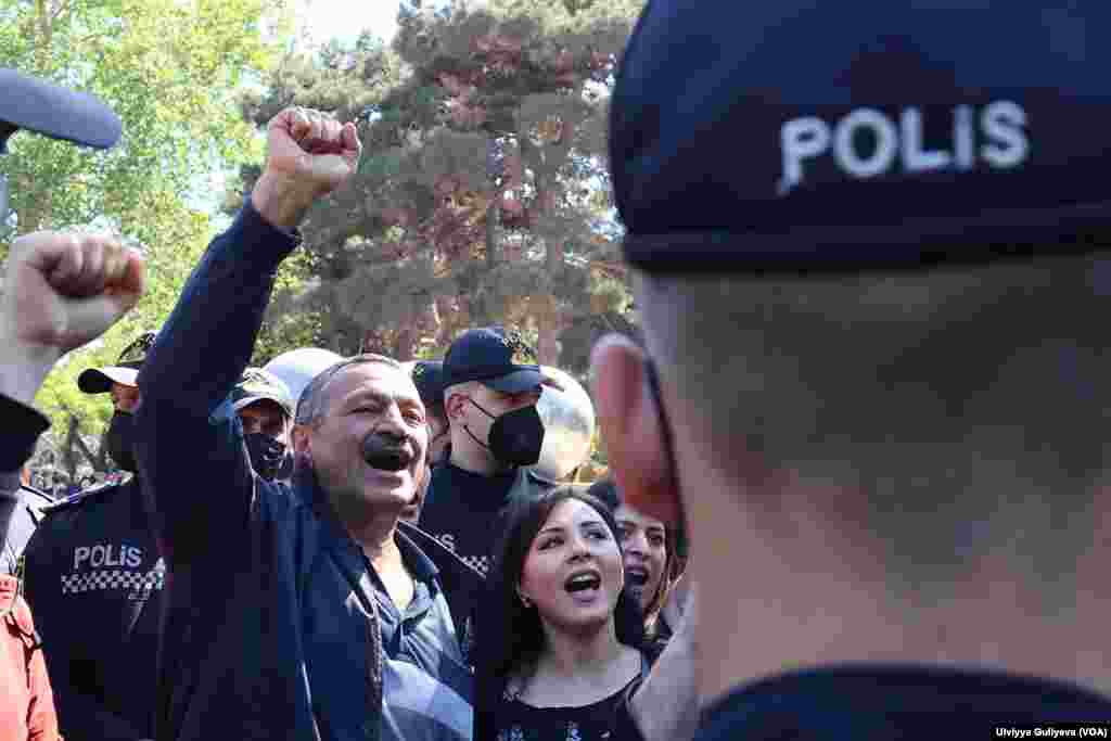 Bakıda “Öldürmə ədaləti, dayandır cinayəti!” şüarı ilə etiraz aksiyası keçirilib