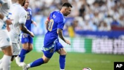 Messi reconoció la dificultad de seguir ganando títulos pero mostró su determinación de intentarlo de nuevo.