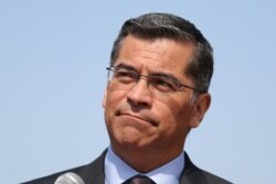 Xavier Becerra, secretario de Salud de la administración Biden, en foto de archivo del 2 de agosto de 2018, cuando era fiscal general de California.