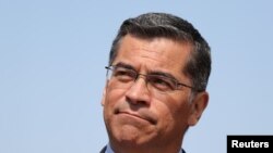 El fiscal general de California, Xavier Becerra, es el nominado del presidente electo Joe Biden para dirigir el Departamento de Salud y Servicios Humanos.