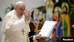Papa Franja na generalnoj audijenciji u Vatikanu (foto: Rojters/Vatican Media)
