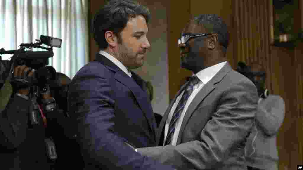 L'acteur Ben Affleck et le Dr Denis Mukwege, fondateur de l'hôpital Panzi, à Washington, le 26 février 2014.