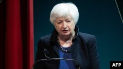 La Secretaria del Tesoro de Estados Unidos, Janet Yellen, habla durante el Foro de Inversión Responsable de la Asociación de las Américas - Banco Interamericano de Desarrollo en Washington, D.C., el 2 de noviembre de 2023. (Foto de SAUL LOEB / AFP)