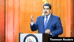 El presidente en disputa de Venezuela, Nicolás Maduro, durante una ceremonia por el día del periodista en Caracas, Venezuela. Foto de archivo.