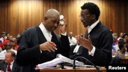 Des avocats lors d'un procès à Pretoria, Afrique du Sud, 2 novembre 2016.